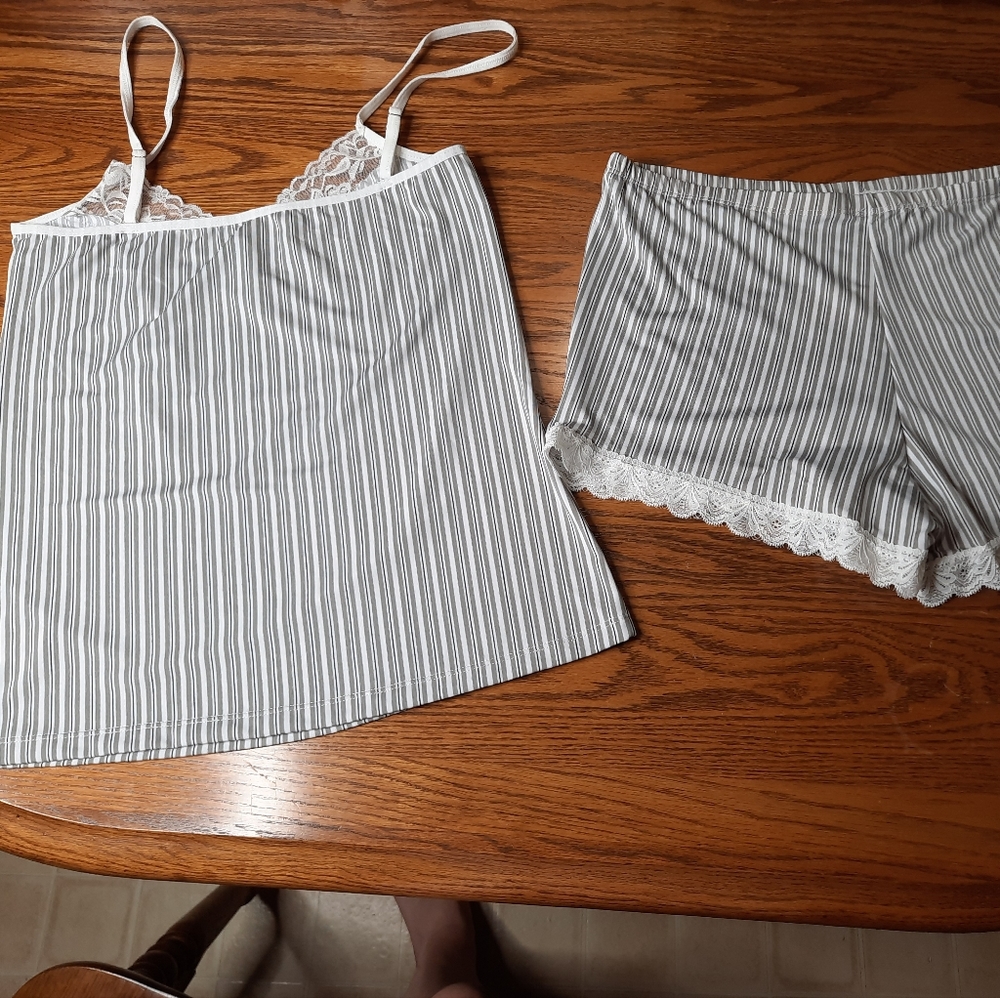 PJ Set - Picture 4 of 4